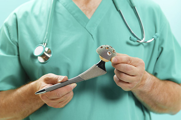 types of hip replacement surgeries
