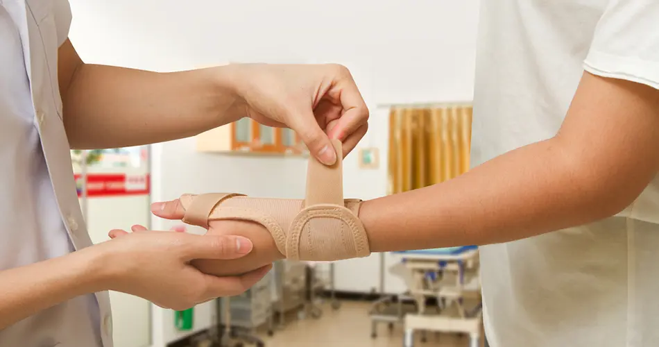 Why Consider Ganglion Cyst Surgery in Dubai?